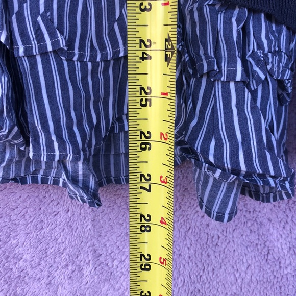 Sweater w/ flutter Sz M - Picture 6 of 6